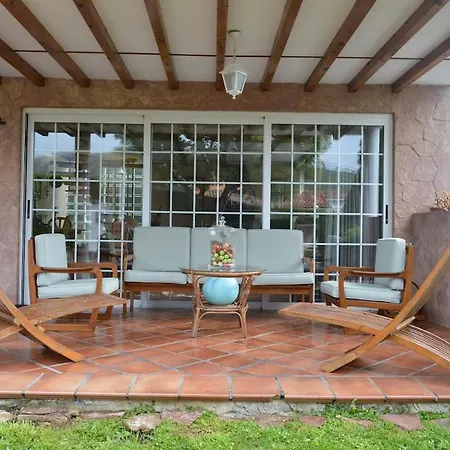Villa Elenitas
