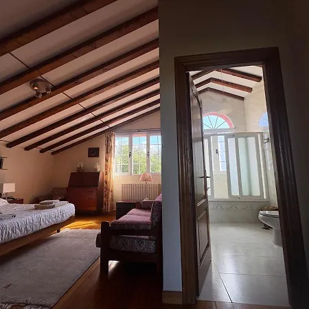 Elenitas Villa *