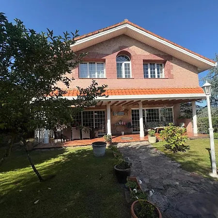 Villa Elenitas